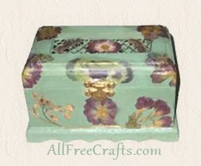 potpourri box decoupaged with flowers