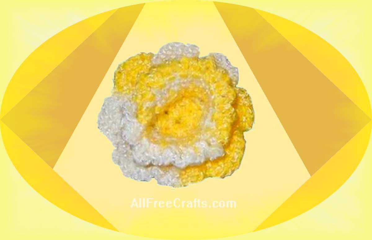 yellow and white crocheted daffodil